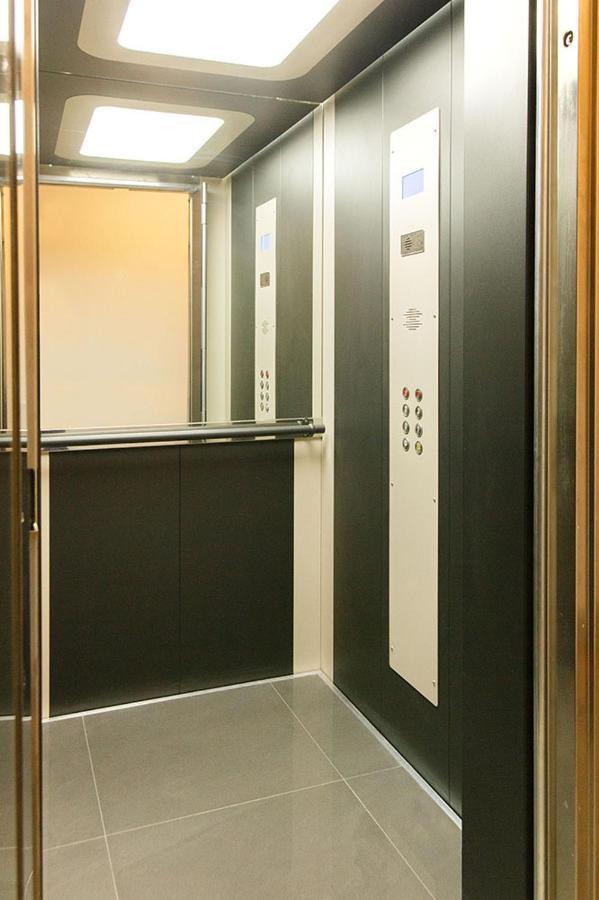 P J Luxury Apartment Serres