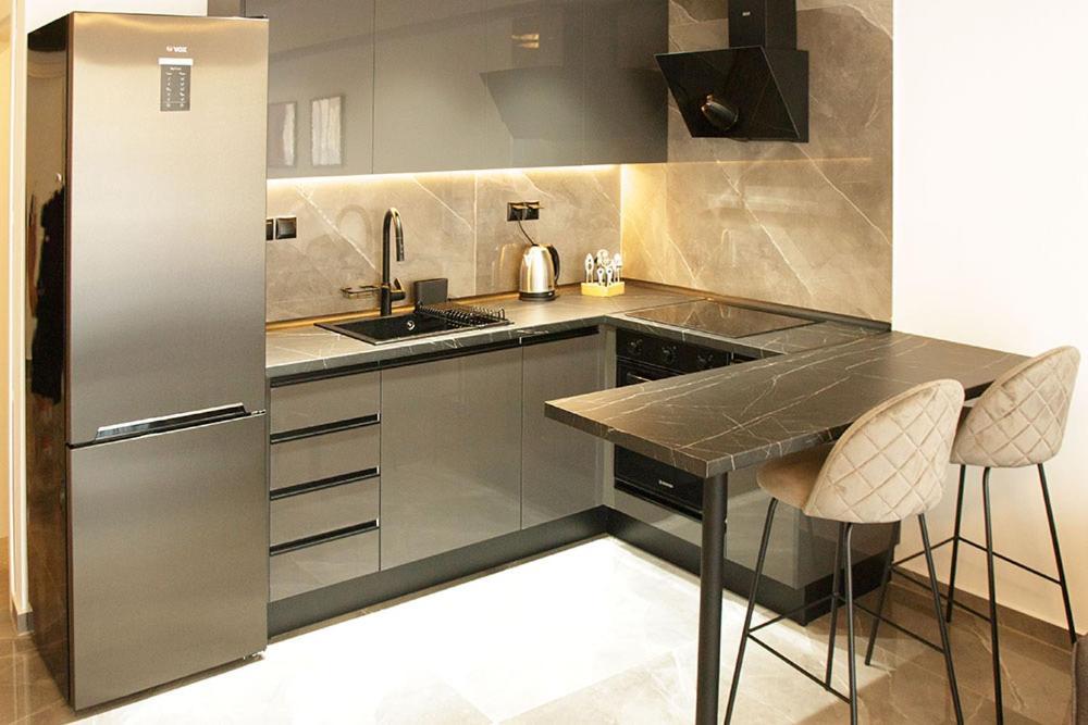 Apartment P J Luxury