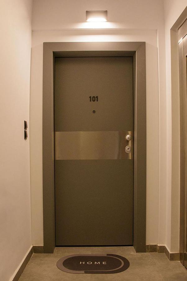 P J Luxury Apartment Serres